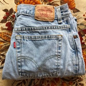 vintage light wash levis